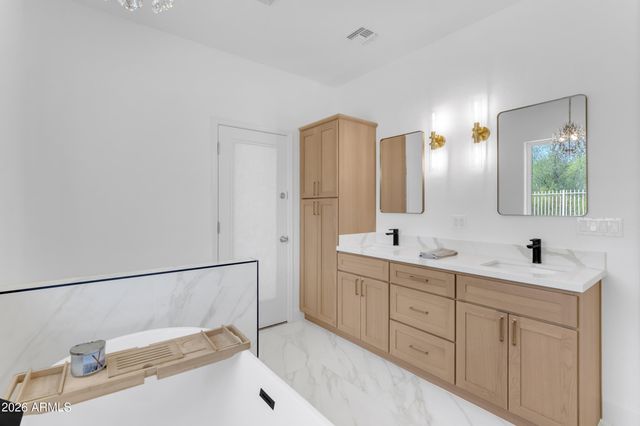 3746 E VALLEJO Drive, Gilbert, AZ 85298