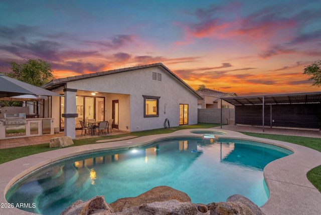 3746 E VALLEJO Drive, Gilbert, AZ 85298