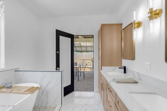 3746 E VALLEJO Drive, Gilbert, AZ 85298