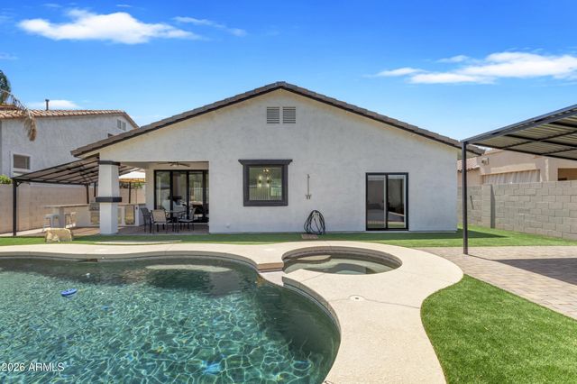 3746 E VALLEJO Drive, Gilbert, AZ 85298