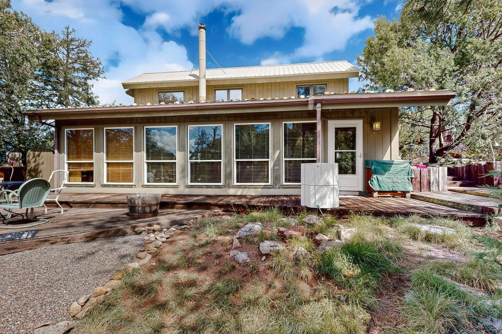88 JUNIPER HILL Loop, Cedar Crest, NM 87008