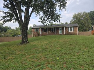 625 Paddy Run Rd, Clarksville, TN 37042