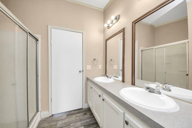 524 Road 5253, Cleveland, TX 77327