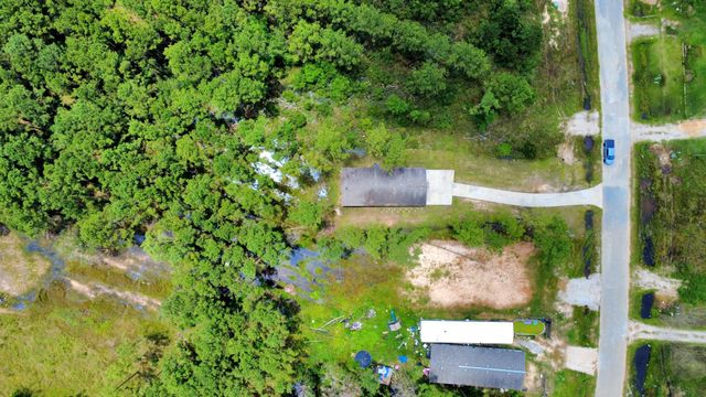 524 Road 5253, Cleveland, TX 77327