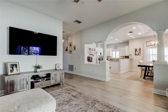 2913 W CORDELIA STREET, Tampa, FL 33607