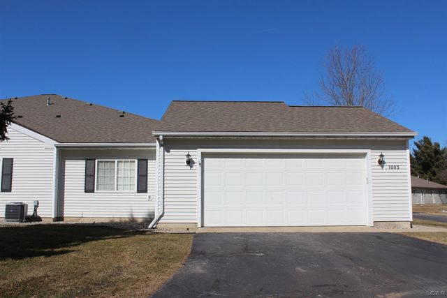 1003 Carriage Drive, Tecumseh, MI 49286