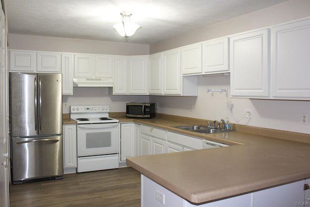 1003 Carriage Drive, Tecumseh, MI 49286