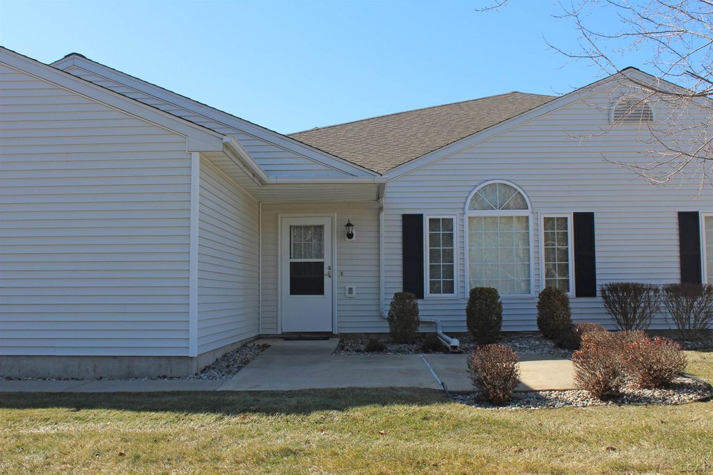1003 Carriage Drive, Tecumseh, MI 49286