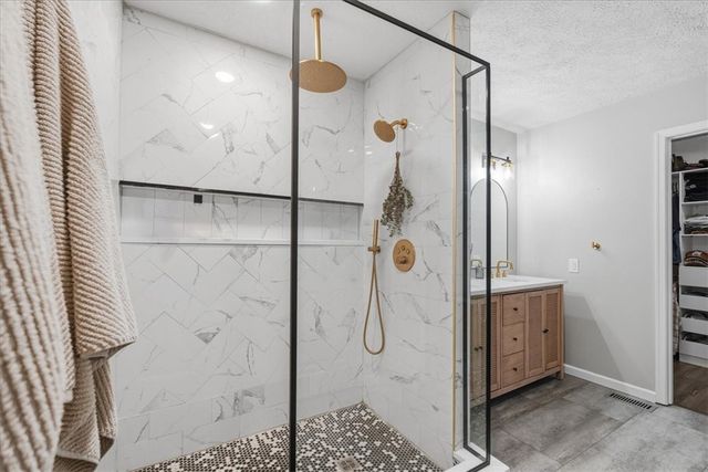 406 Arbor Dr, Adams Twp, PA 16046