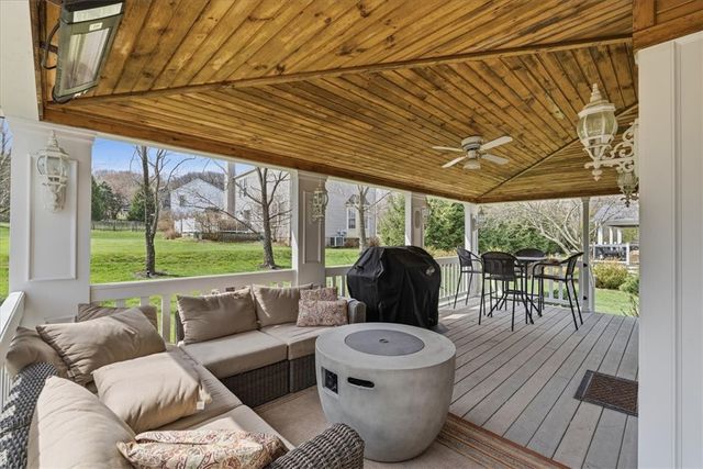 406 Arbor Dr, Adams Twp, PA 16046