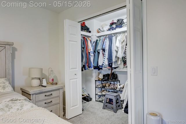 2370 Lansbury Drive, Waterford Charter Township, MI 48329