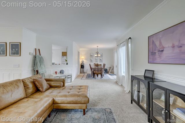 2370 Lansbury Drive, Waterford Charter Township, MI 48329