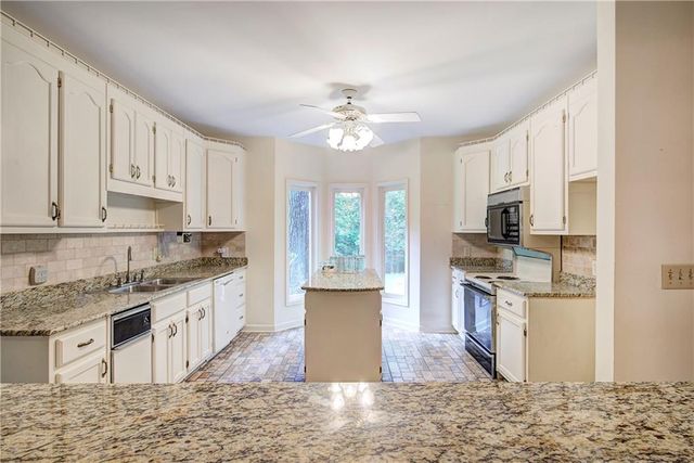2316 Cross Creek Drive SW, Powder Springs, GA 30127