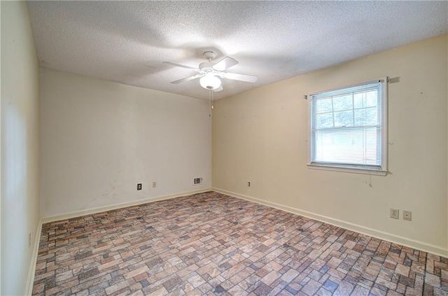 2316 Cross Creek Drive SW, Powder Springs, GA 30127