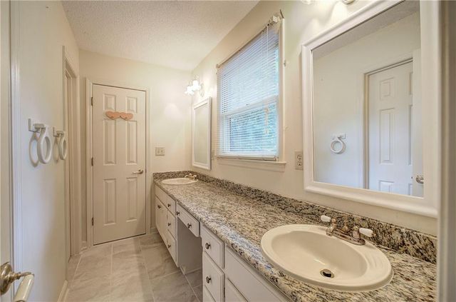 2316 Cross Creek Drive SW, Powder Springs, GA 30127