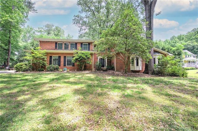 2316 Cross Creek Drive SW, Powder Springs, GA 30127