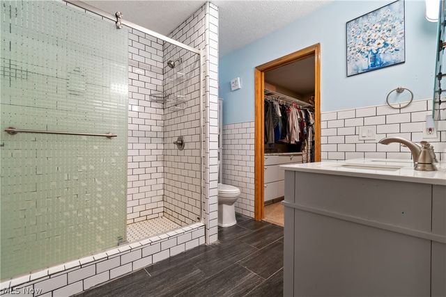 2206 Granger Road, Medina, OH 44256