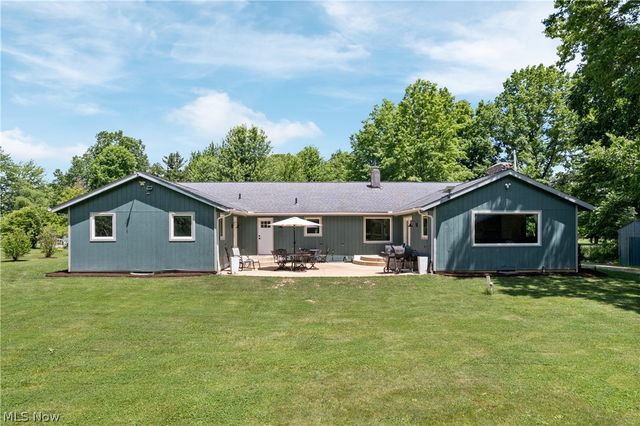 2206 Granger Road, Medina, OH 44256