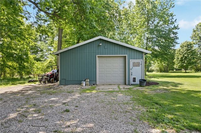 2206 Granger Road, Medina, OH 44256