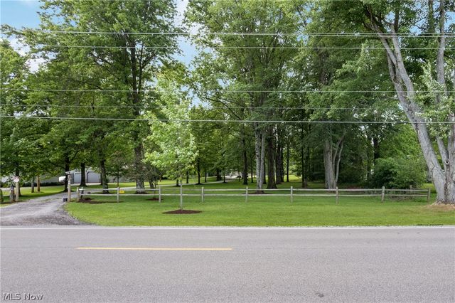 2206 Granger Road, Medina, OH 44256