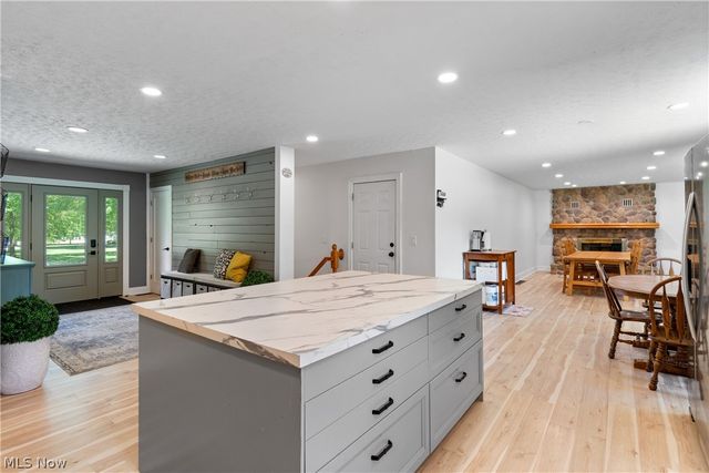 2206 Granger Road, Medina, OH 44256