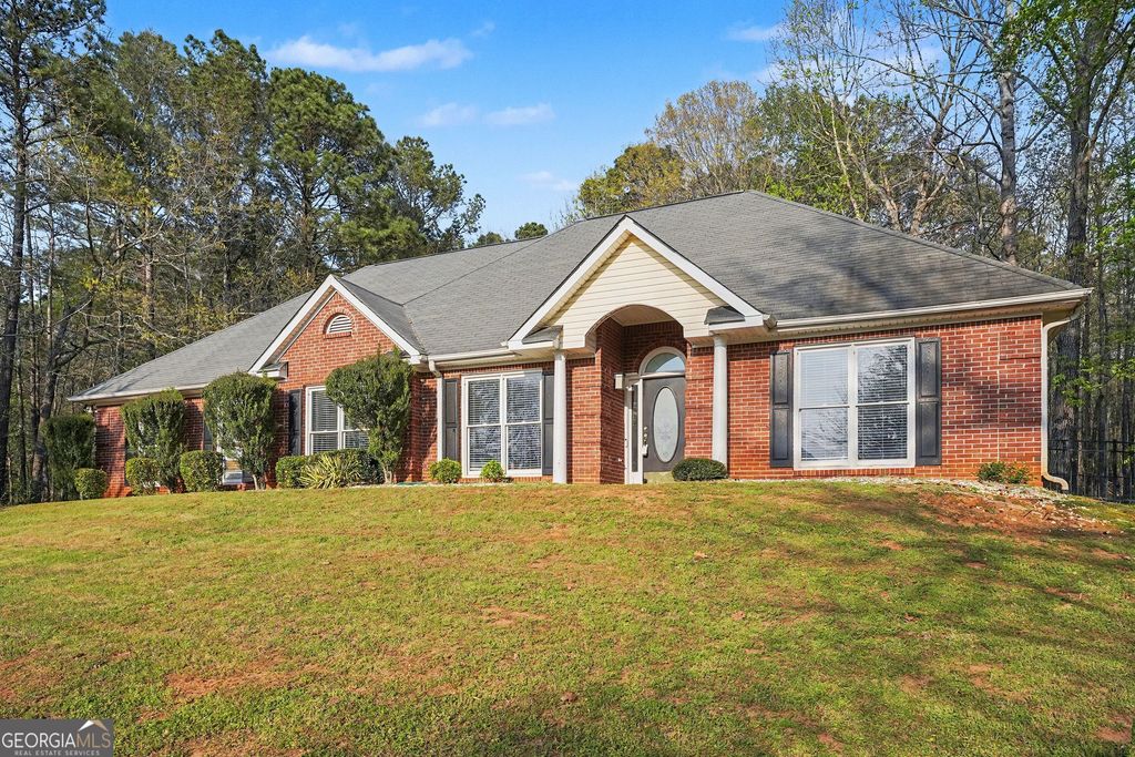 570 Morgan Court, Hampton, GA 30228