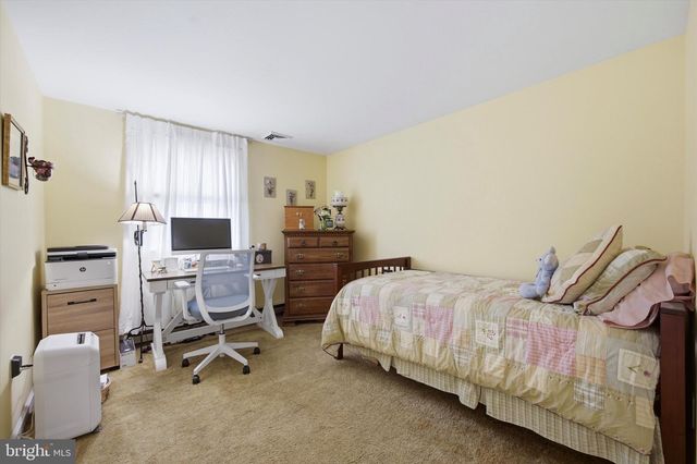 326 N FUNK RD, Boyertown, PA 19512