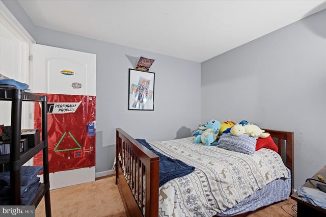 326 N FUNK RD, Boyertown, PA 19512