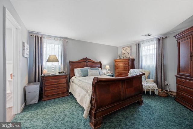 326 N FUNK RD, Boyertown, PA 19512