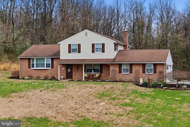 326 N FUNK RD, Boyertown, PA 19512