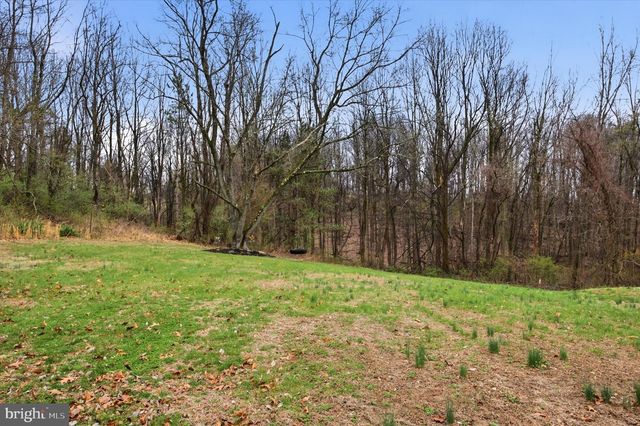 326 N FUNK RD, Boyertown, PA 19512