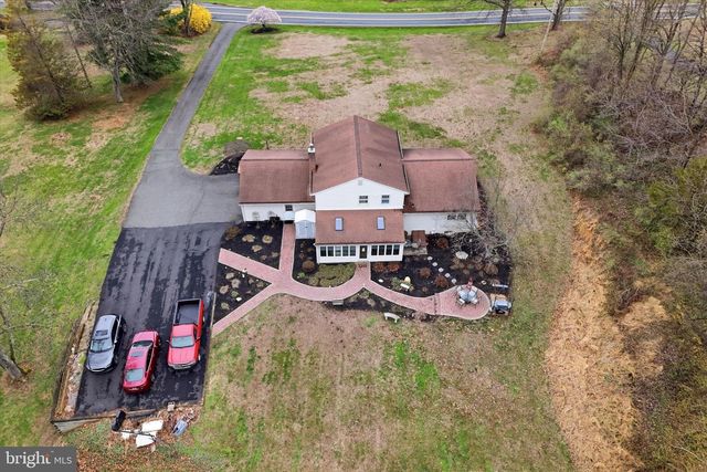 326 N FUNK RD, Boyertown, PA 19512