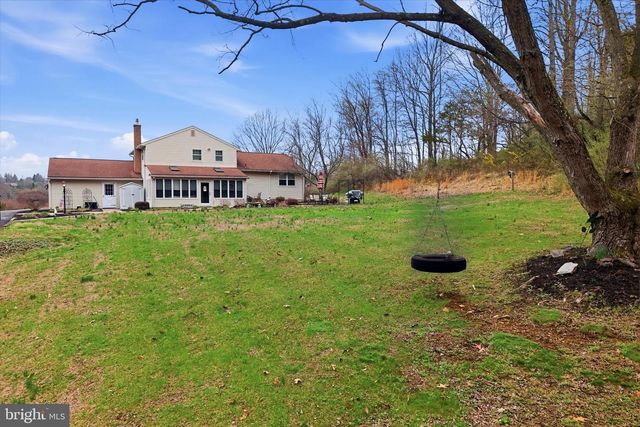 326 N FUNK RD, Boyertown, PA 19512