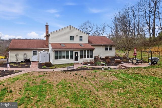 326 N FUNK RD, Boyertown, PA 19512