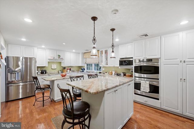 326 N FUNK RD, Boyertown, PA 19512