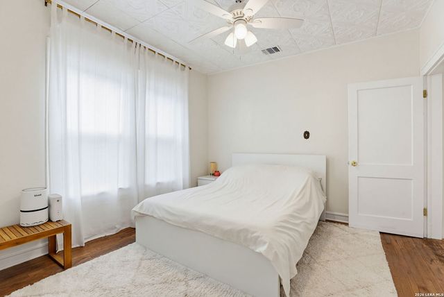 239 E Ligustrum, San Antonio, TX 78228