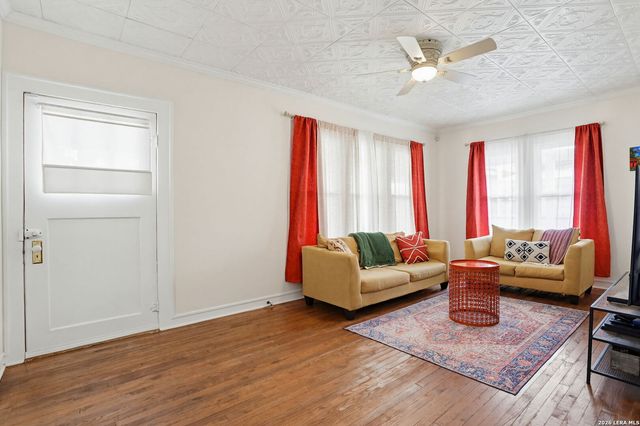 239 E Ligustrum, San Antonio, TX 78228