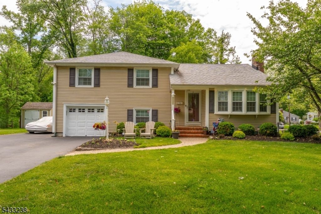 1262 Christine Cir, Scotch Plains Twp., NJ 07076