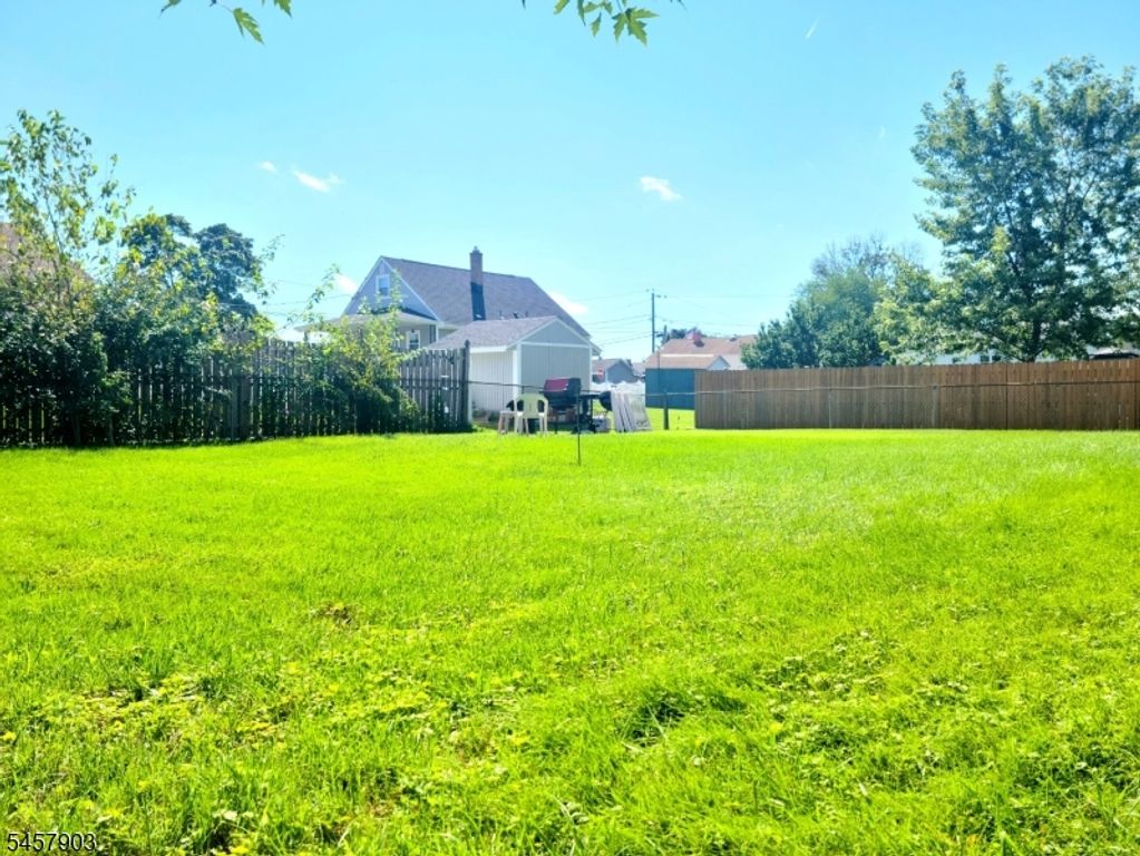 333 Harrison Ave, Manville Boro, NJ 08835 — photo 3