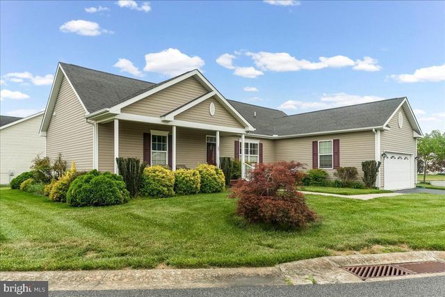57 WINDING CARRIAGE LN, Dover, DE 19904