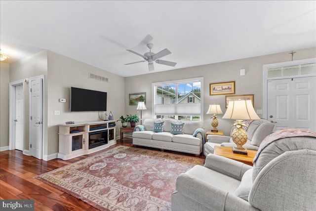57 WINDING CARRIAGE LN, Dover, DE 19904