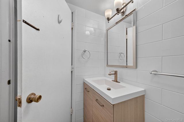 12 3rd Street, Marlboro, NY 12547
