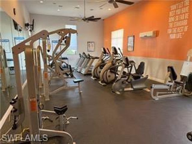 1406 Weeping Willow CT, Cape Coral, FL 33909