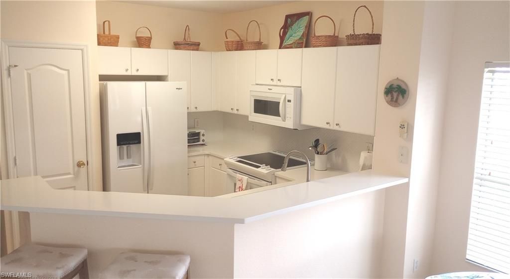 1406 Weeping Willow CT, CAPE CORAL, FL 33909 — photo 3