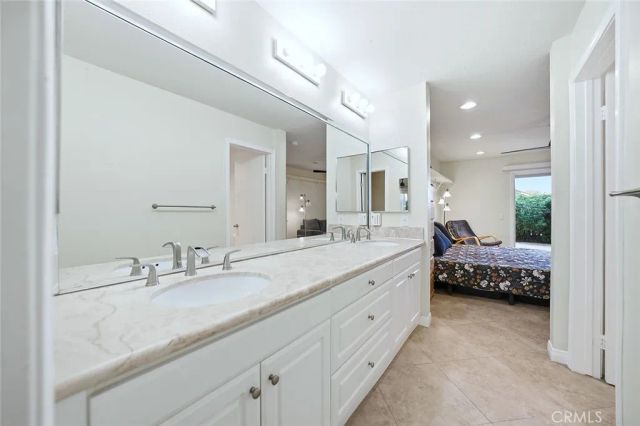 4852 Cabana Dr 104, Huntington Beach, CA 92649