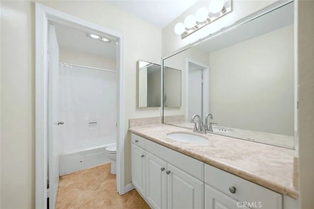 4852 Cabana Dr 104, Huntington Beach, CA 92649