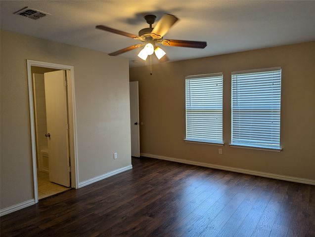 8820 Wagon Trail, Cross Roads, TX 76227