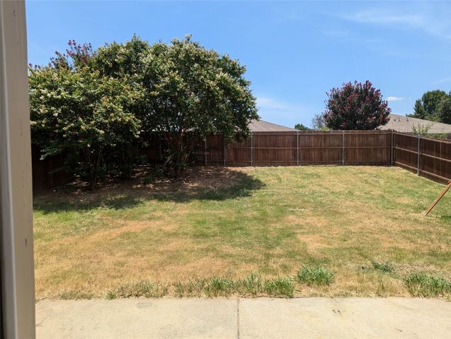 8820 Wagon Trail, Cross Roads, TX 76227