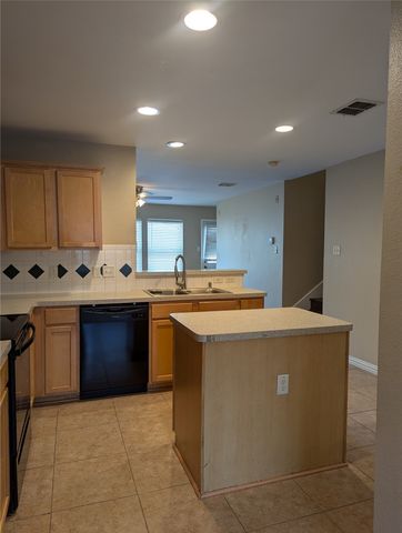 8820 Wagon Trail, Cross Roads, TX 76227