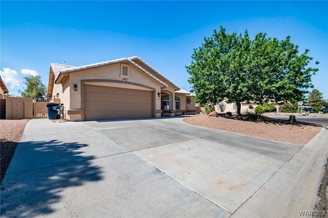 3902 E Nicole Avenue, Kingman, AZ 86409